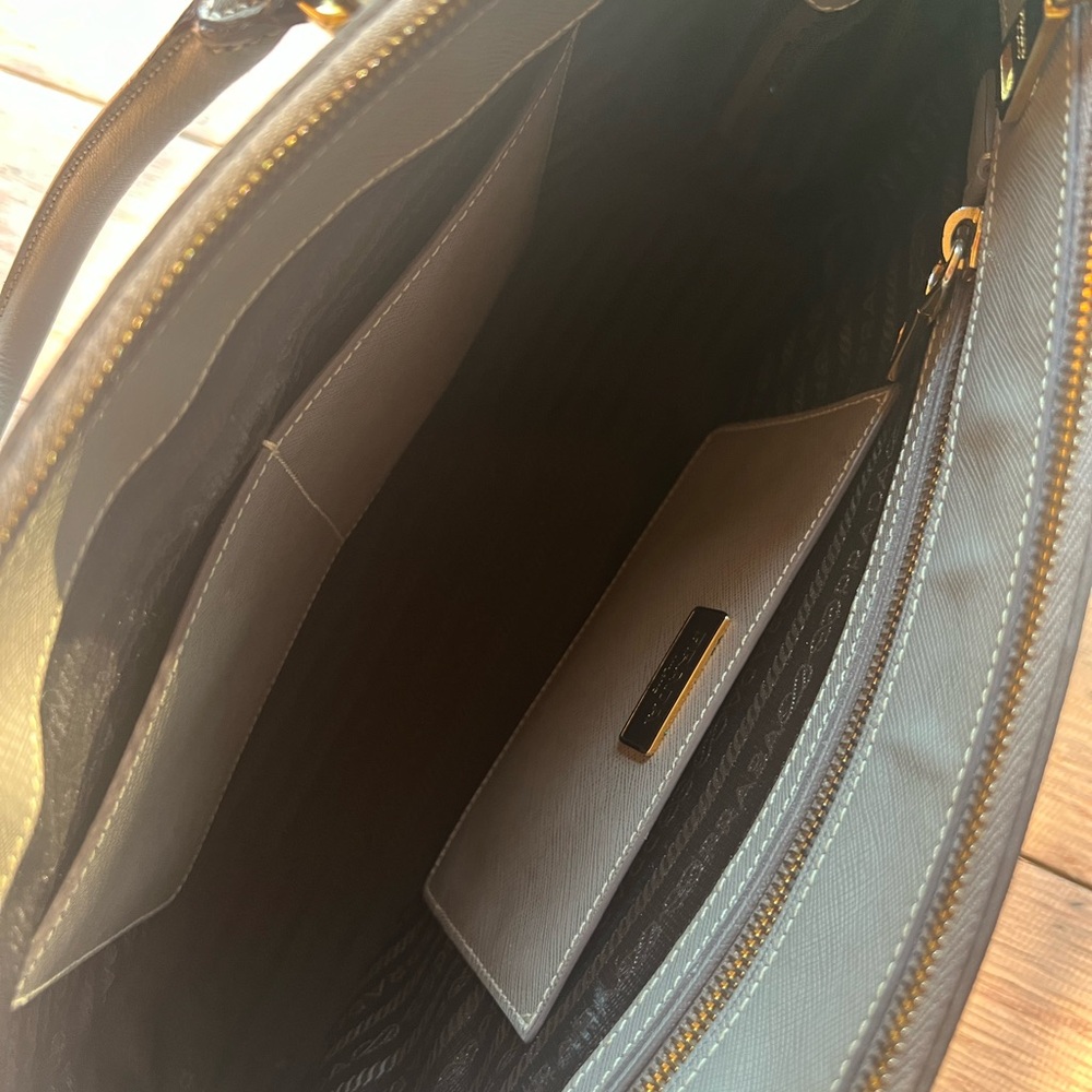 Prada Saffiano Double zip Lux in Argilla + Strap, Authenticity Card Style#BN2274 - Picture 6 of 16